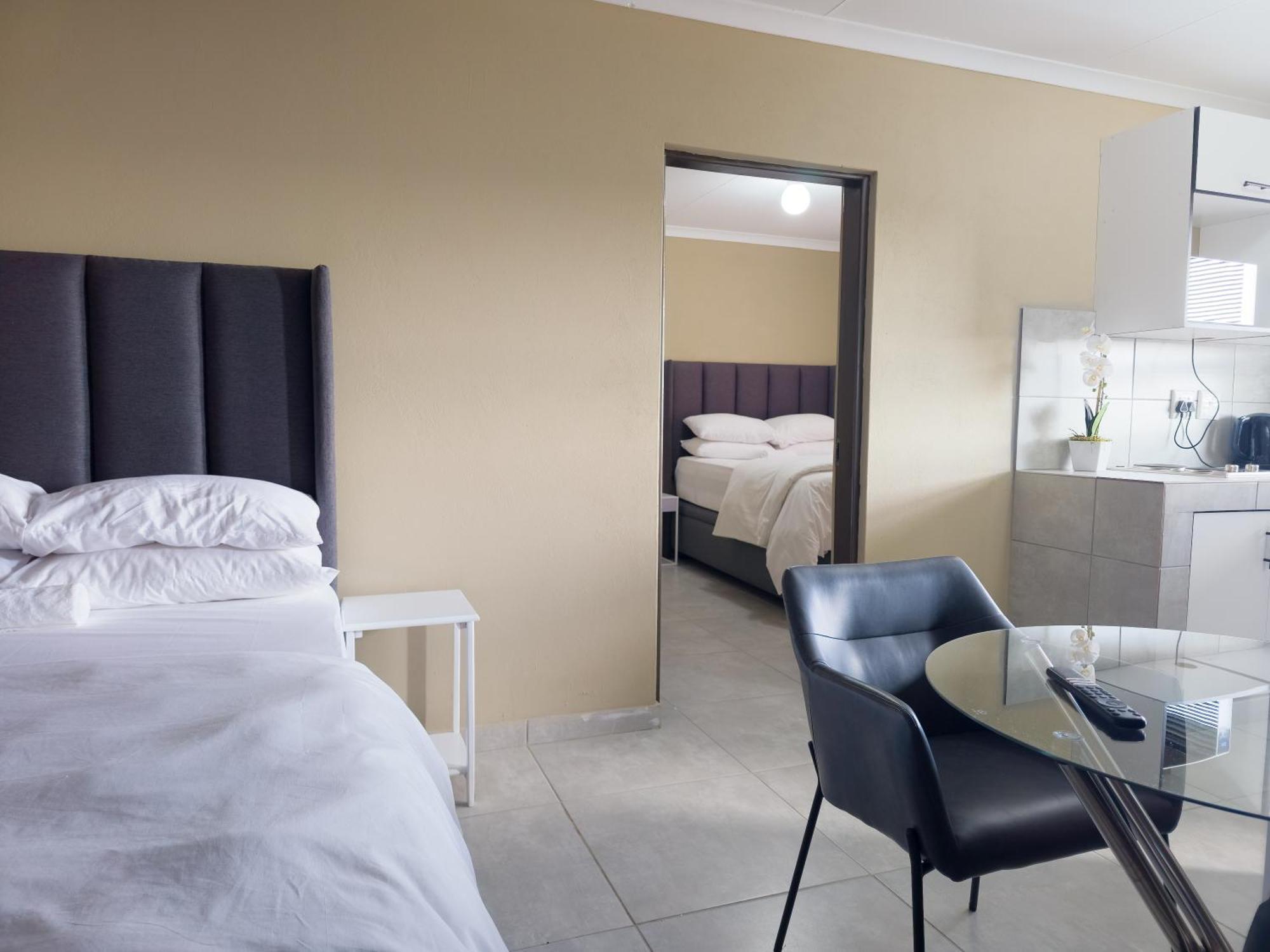Cosmo Sleepover Roodepoort Luaran gambar